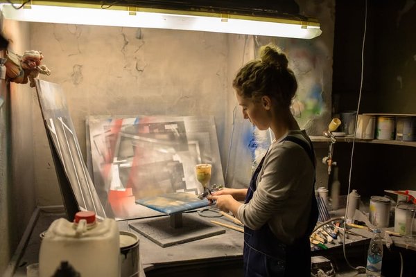 En quoi consiste le rôle d'un spécialiste en science des données appliquée aux études de marché?